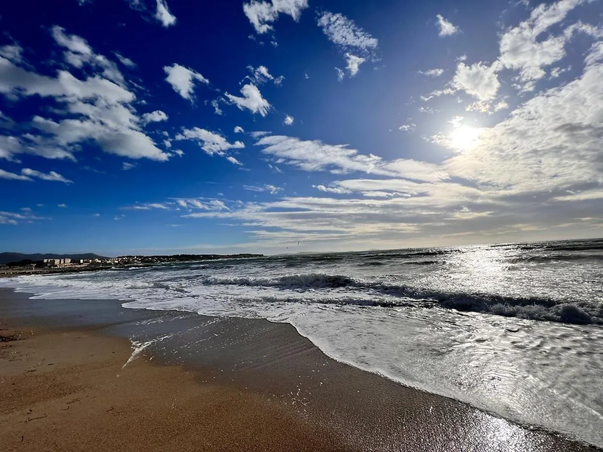 Apartamento Domaine De La Coudouliere, Vue Mer, Plage, Piscine Et Parc Six-Fours-les-Plages