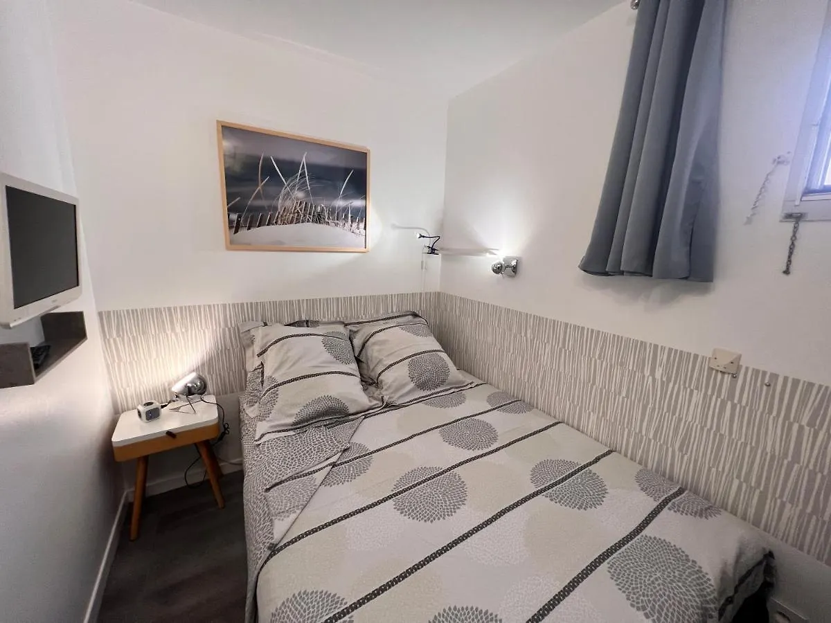 Domaine De La Coudouliere, Vue Mer, Plage, Piscine Et Parc Six-Fours-les-Plages Apartamento